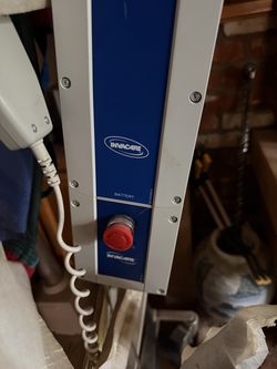 Invacare Powered Patient Lift with Slings – Excellent Condition – $795 OBO
