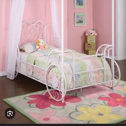 Girls Canopy Carriage Bed 