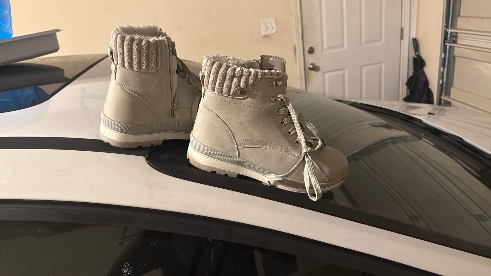 Women Boots Size 11