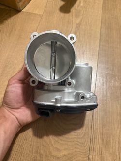 Throttle Body For Ford F-150 F150 Mustang 3.7L 2011 2012 2013 2014 AT4Z9E926B