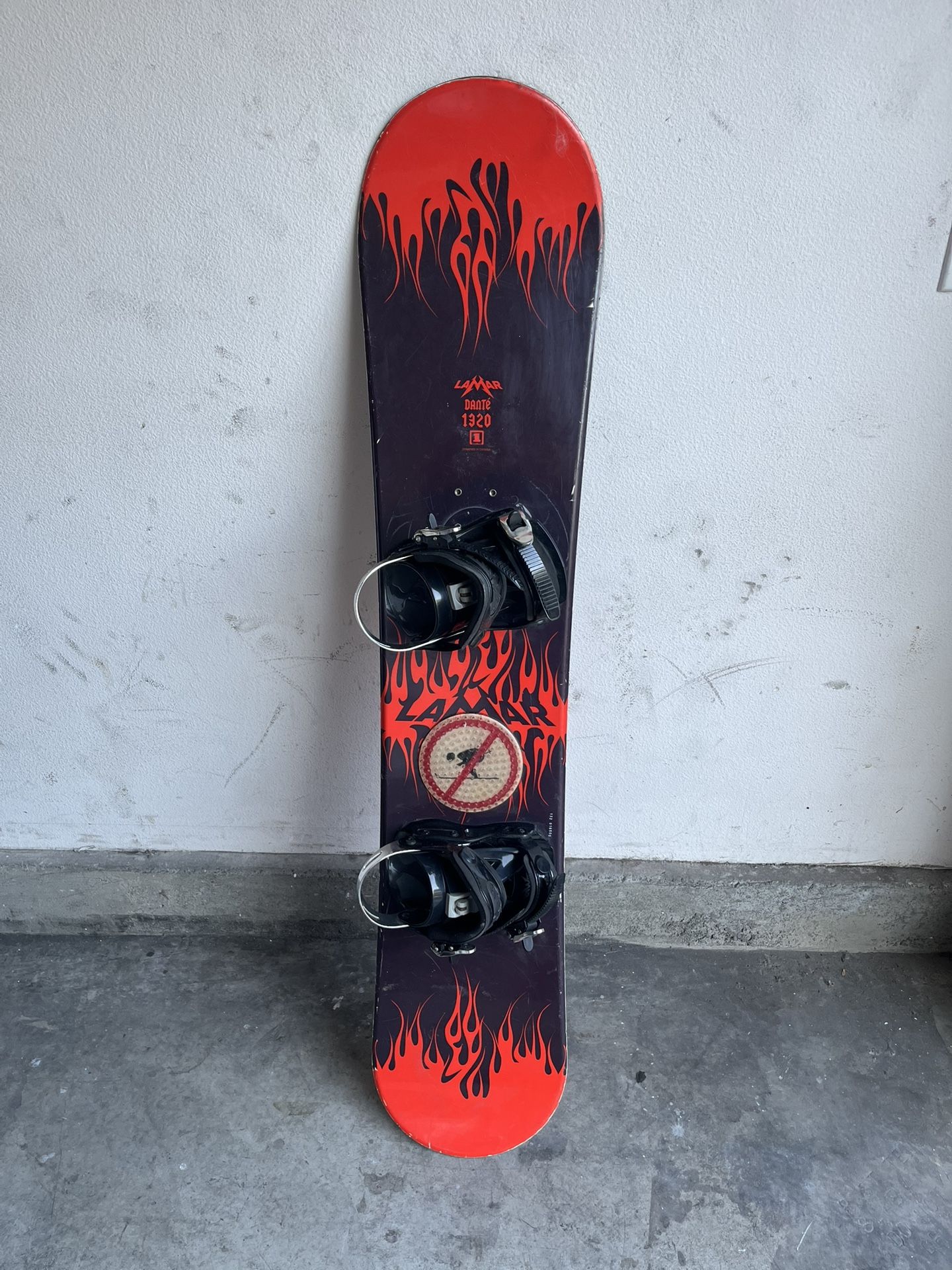 Lamar Dante 1320 Snowboard for Sale in Costa Mesa, CA - OfferUp