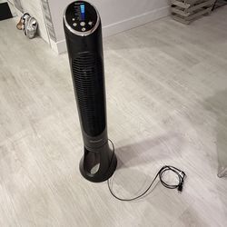 Honeywell QuietSet 32.83"H 8-Speed Oscillating Tower Fan, Black (HYF290B)