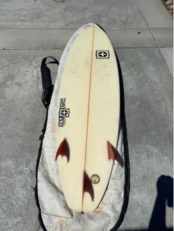 Plus one surfboard 6’2”