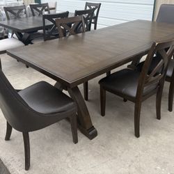 6 PIECE DINING TABLE SET
