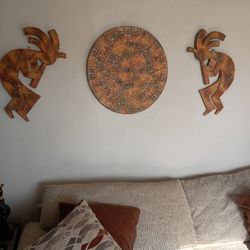 Aztec Calendar With Copopelli Dancers