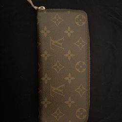 LOUIS VUITTON WALLET