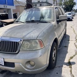 2005 Lincoln Navigator