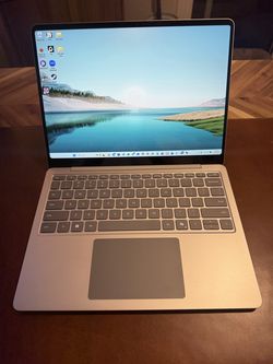 Microsoft Surface Laptop 13”