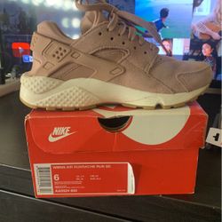 Nike Huaraches