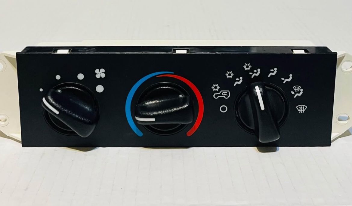 Heater Climate Control Switch Without A/C (contact info removed)2AB 99-04 Jeep TJ Wrangler 
