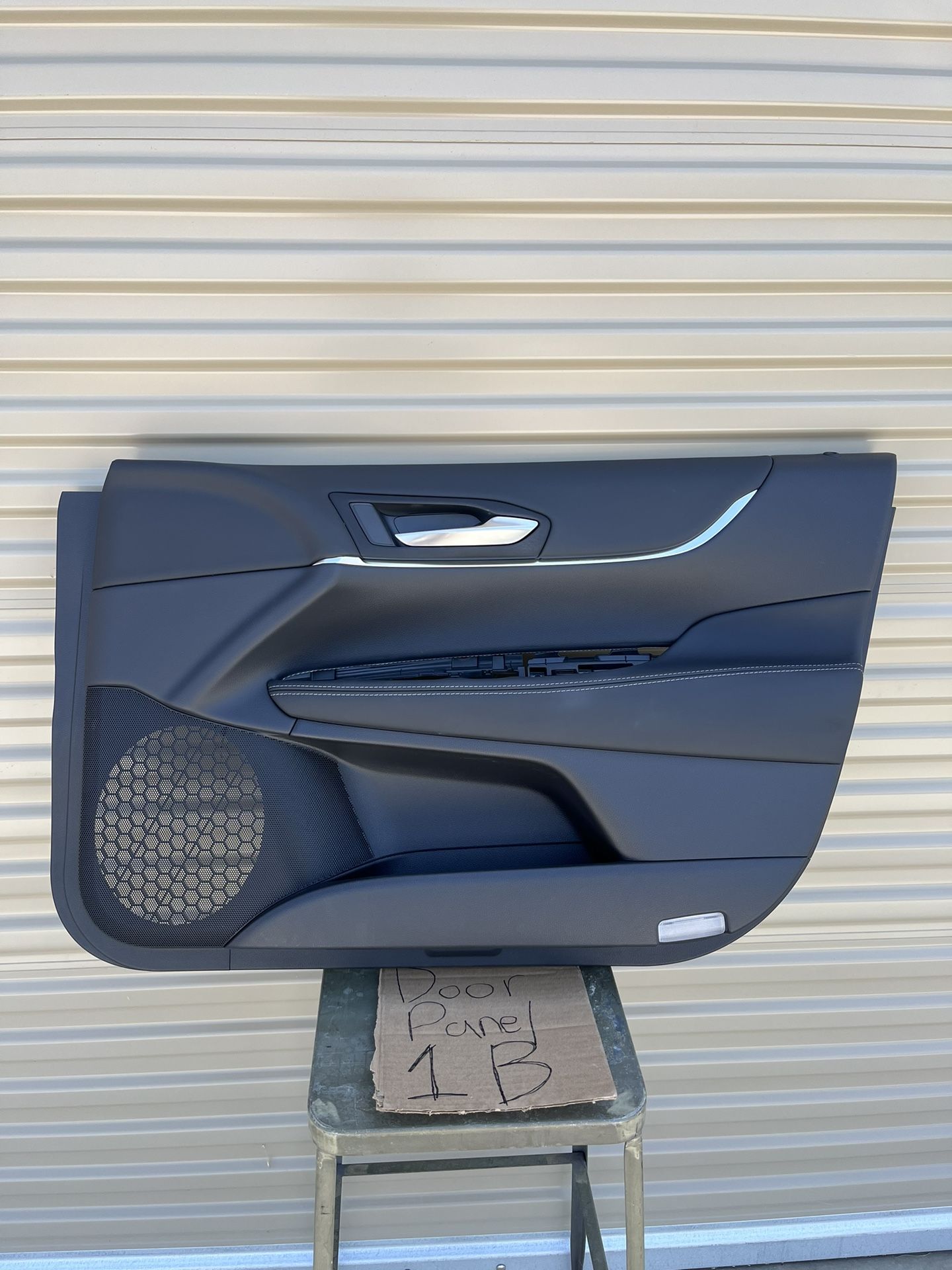 2021 To 2024 Toyota Mirai Right Passenger Front Door Panel