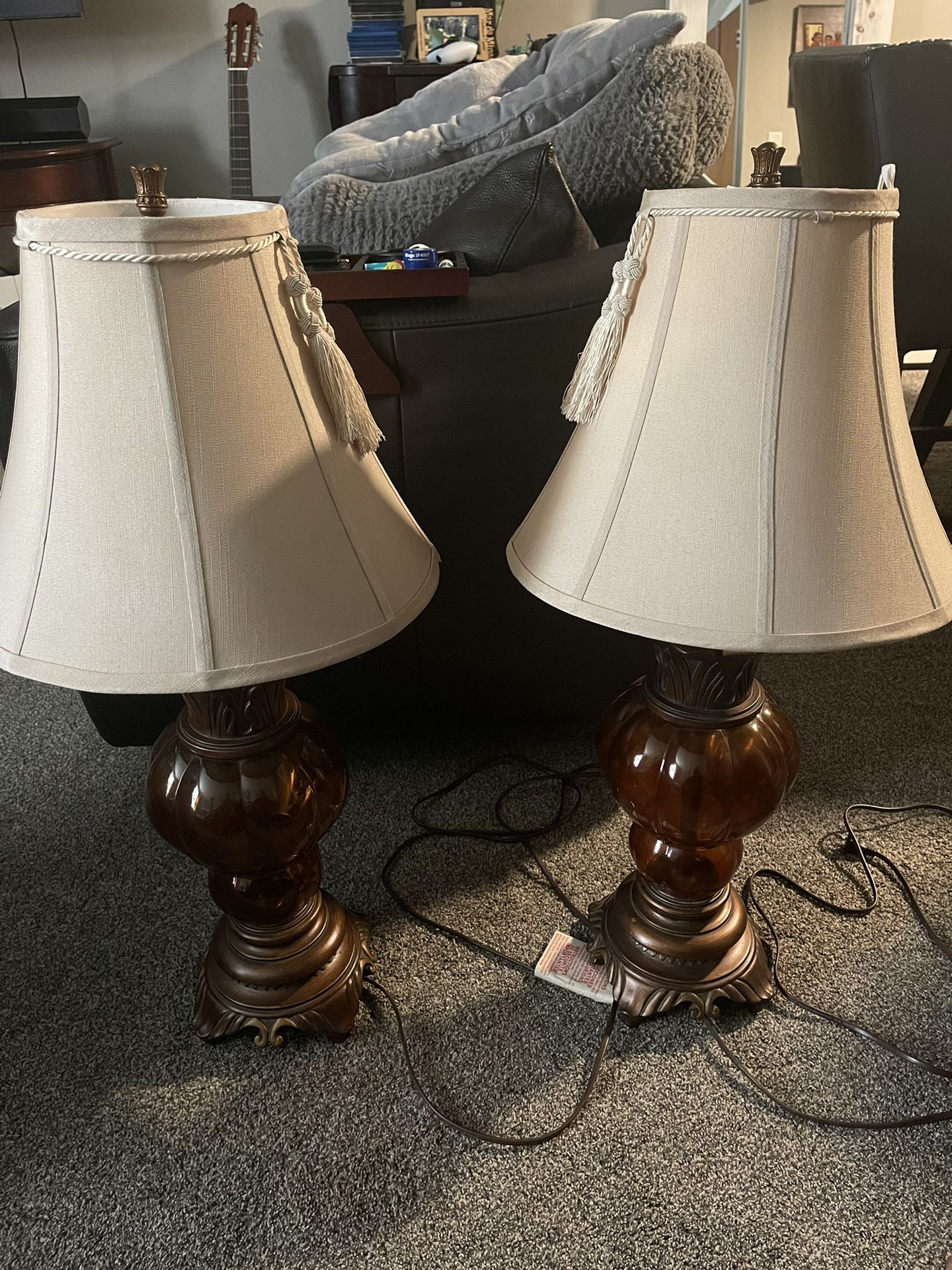 2 Living room / Bed Room Lamps ( Great Condition)