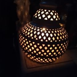 CANDLE HOLDER CERAMIC LANTERN VINTAGE 9.5" T x 8" W GREAT CONDITION