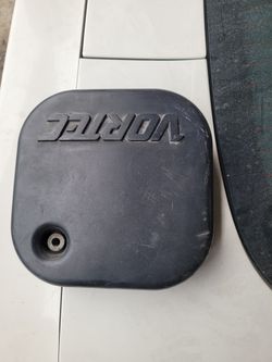 1(contact info removed) GMC SIERRA/CHEVROLET SILVERADO AIR CLEANER