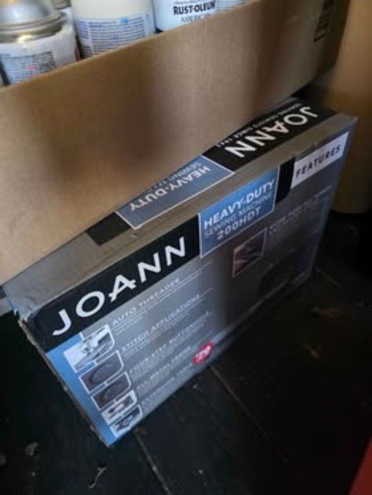 Brand NEW! Singer Heavy Duty 200HDT sewing machine