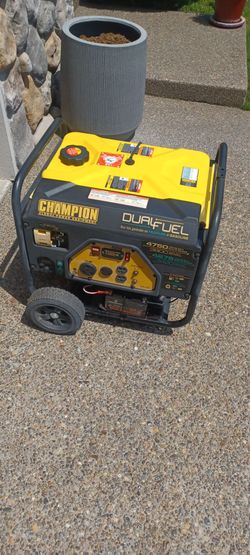 Champion 4750 watt generator dual fuel gas or propane electric start