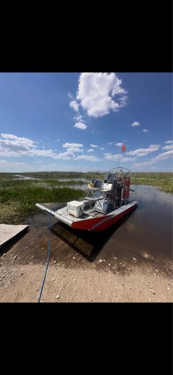 Airboat Don Davis boat continental boat outboard lycoming Water