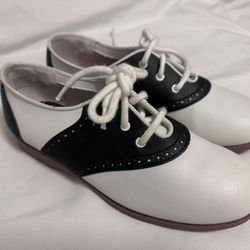 Girls Size 4 Saddle Shoes
