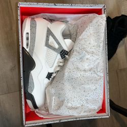 Jordan 4 