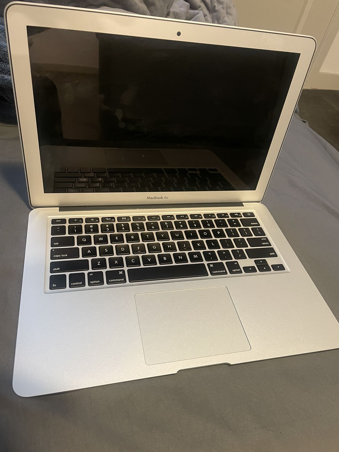 Apple MacBook Air 