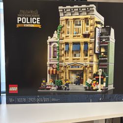 LEGO Police Station Modular Building 