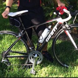 Giant Defy 2 Road Bike