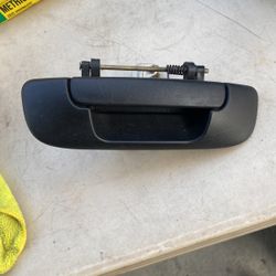 03-09 DODGE RAM OEM MOPAR TAILGATE EXTERIOR HANDLE (contact info removed)7AA 166679