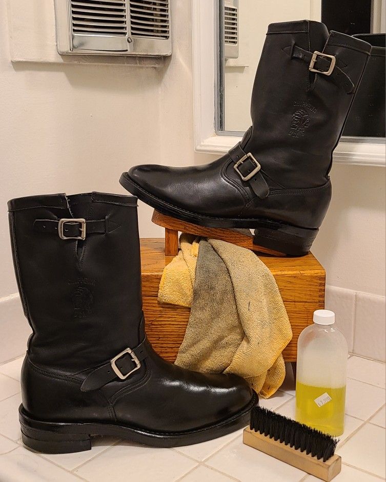 *REDUCED!!* Engineer / Biker Boots Chippewa 97863 Men's Size EE 11