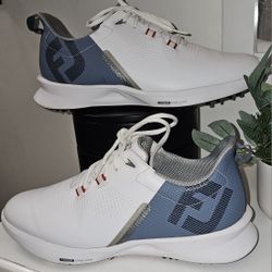 FootJoy Fuel Golf Shoes - White/Blue Fog/Red 55441
Size 11
Excellent condition 
Like new 
Super clean inside and out 
pickup only Pls see all pictures