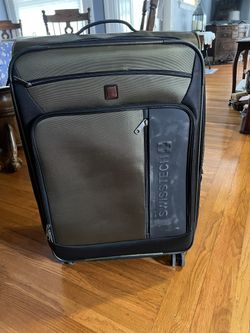 Swiss Tech XL Suitcase