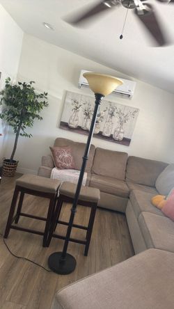 2 bar benches 1 lamp