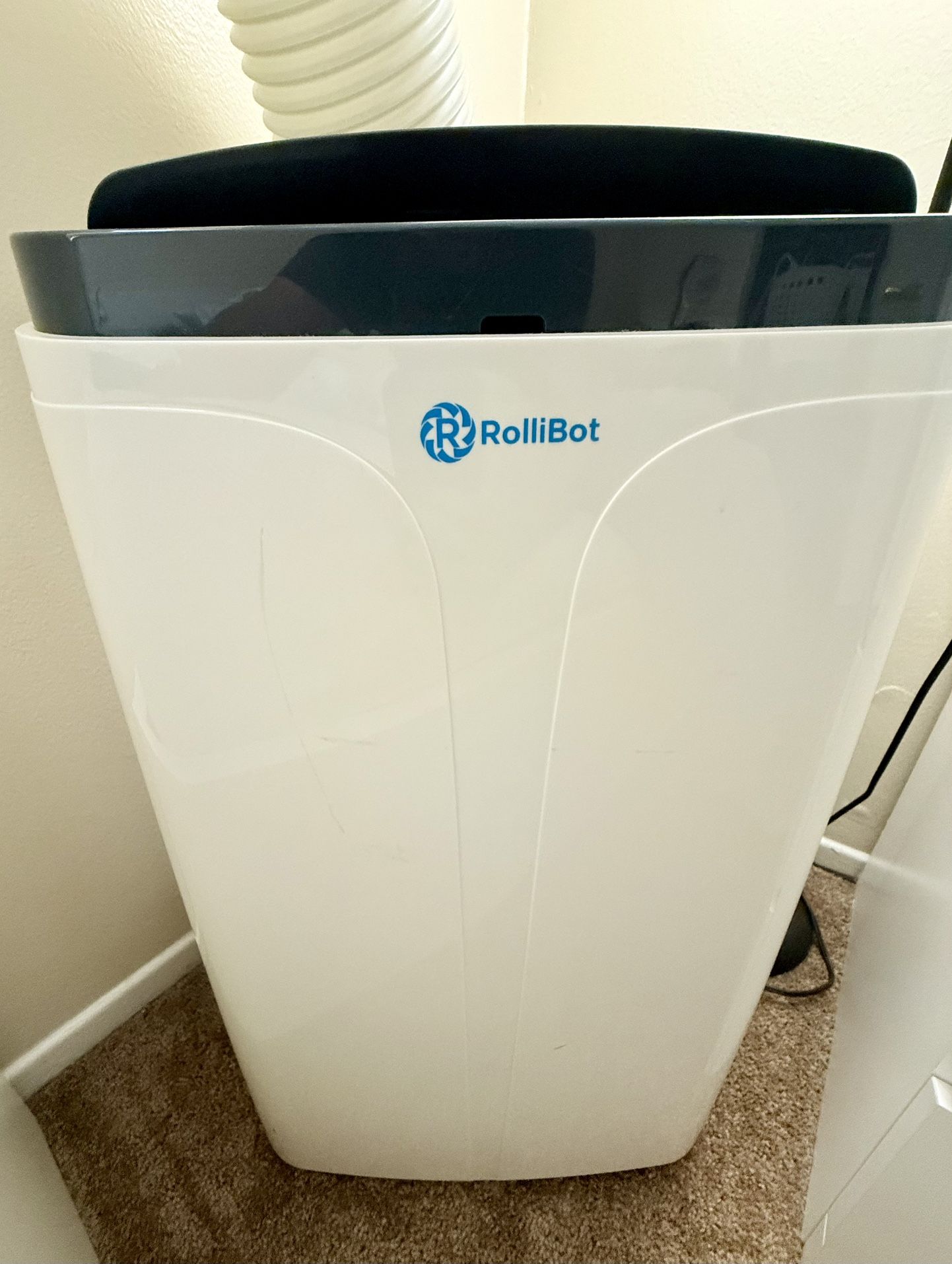 Remote controlled 14,000 BTU Portable AC with Heater