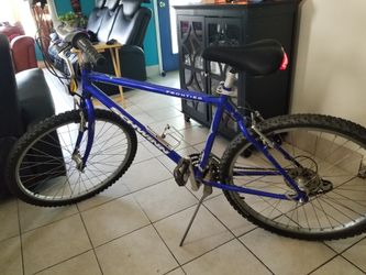 Schwinn frontier mens 2024 mountain bike 2018