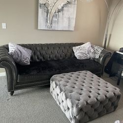 Gray Tufted Cocktail Ottoman