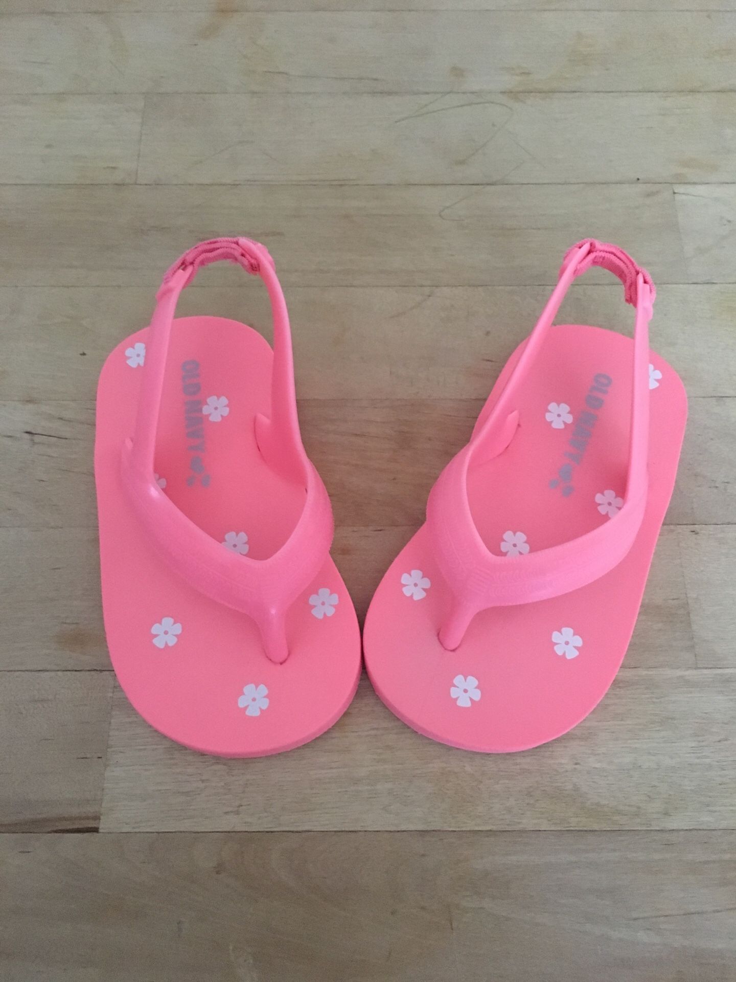 OLD NAVY Baby shoes!