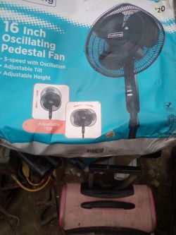 3 oscillating fans