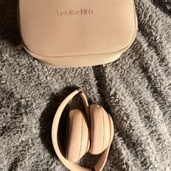 Beats Studio Pro X Kim Pink