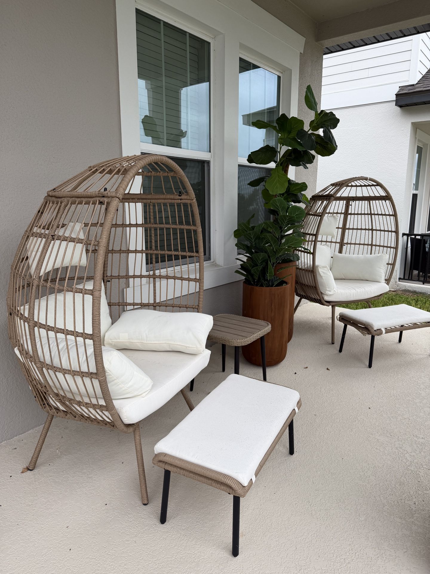 Set of 2 Wicker Egg Chairs w/ Ottomans + Side Table β Excellent Condition