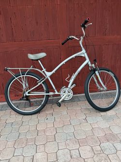 Townie 21 speed Bike