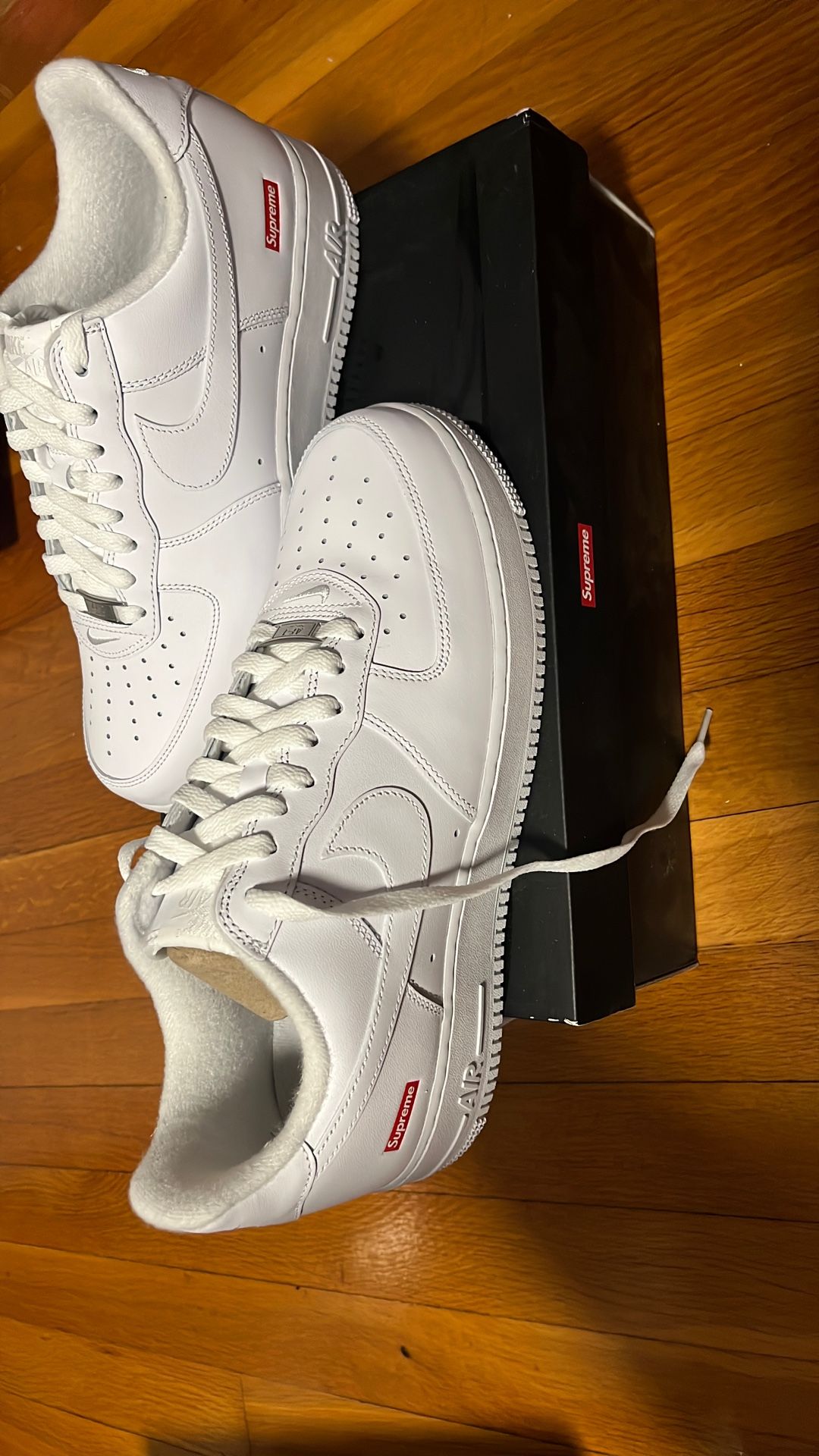 Not Used Size 10 Supreme Air Force 1 (No Supreme Laces)