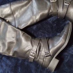 Black Boots