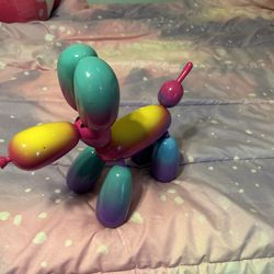 Balloon Squeakee Robot
