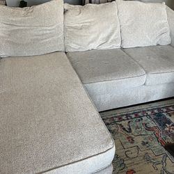 SECTIONAL COUCH $650