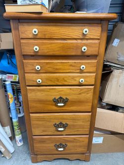 Dresser