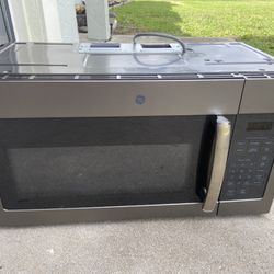 GE Microwave (Not Working)