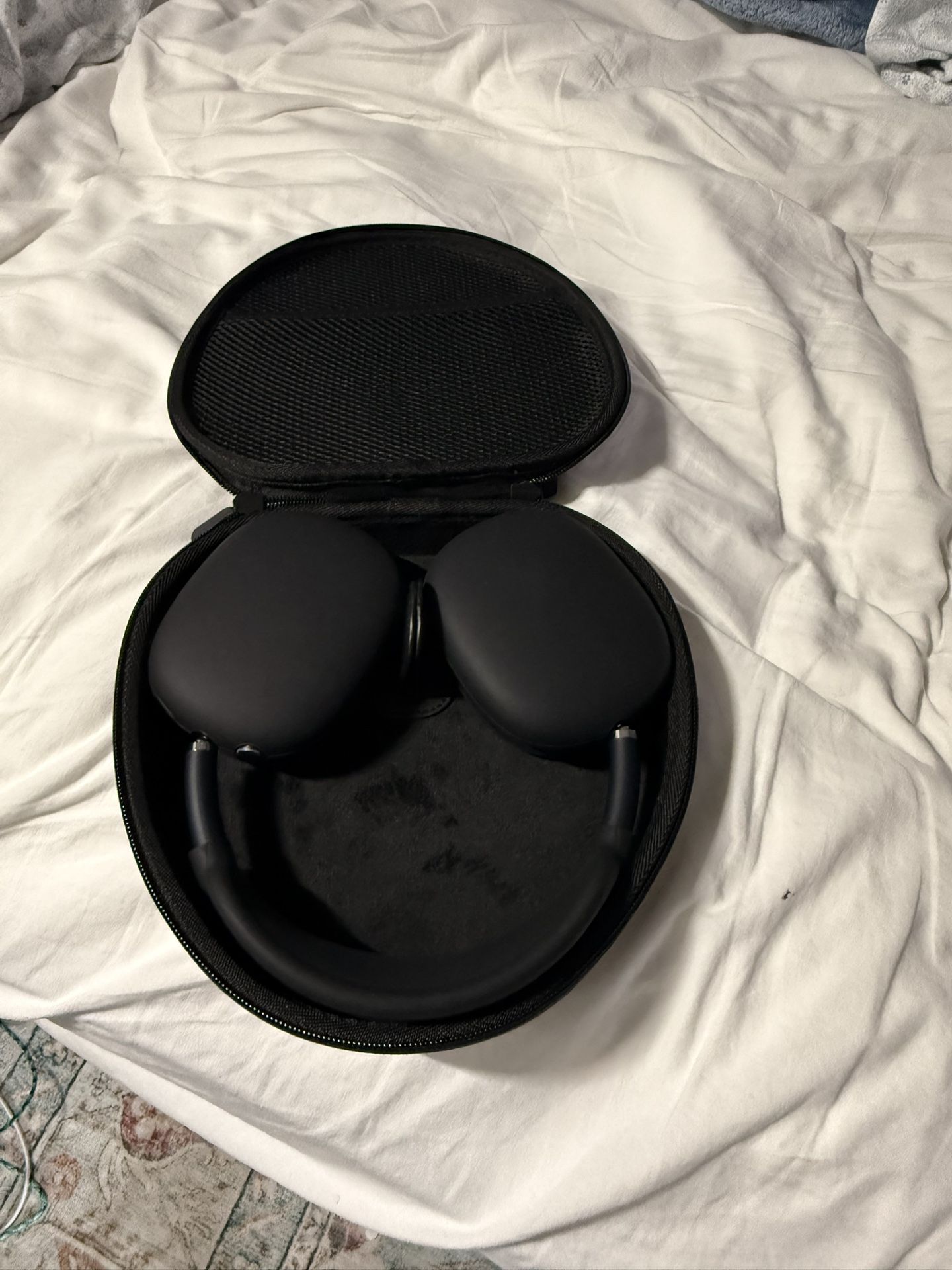 Apple AirPods Max