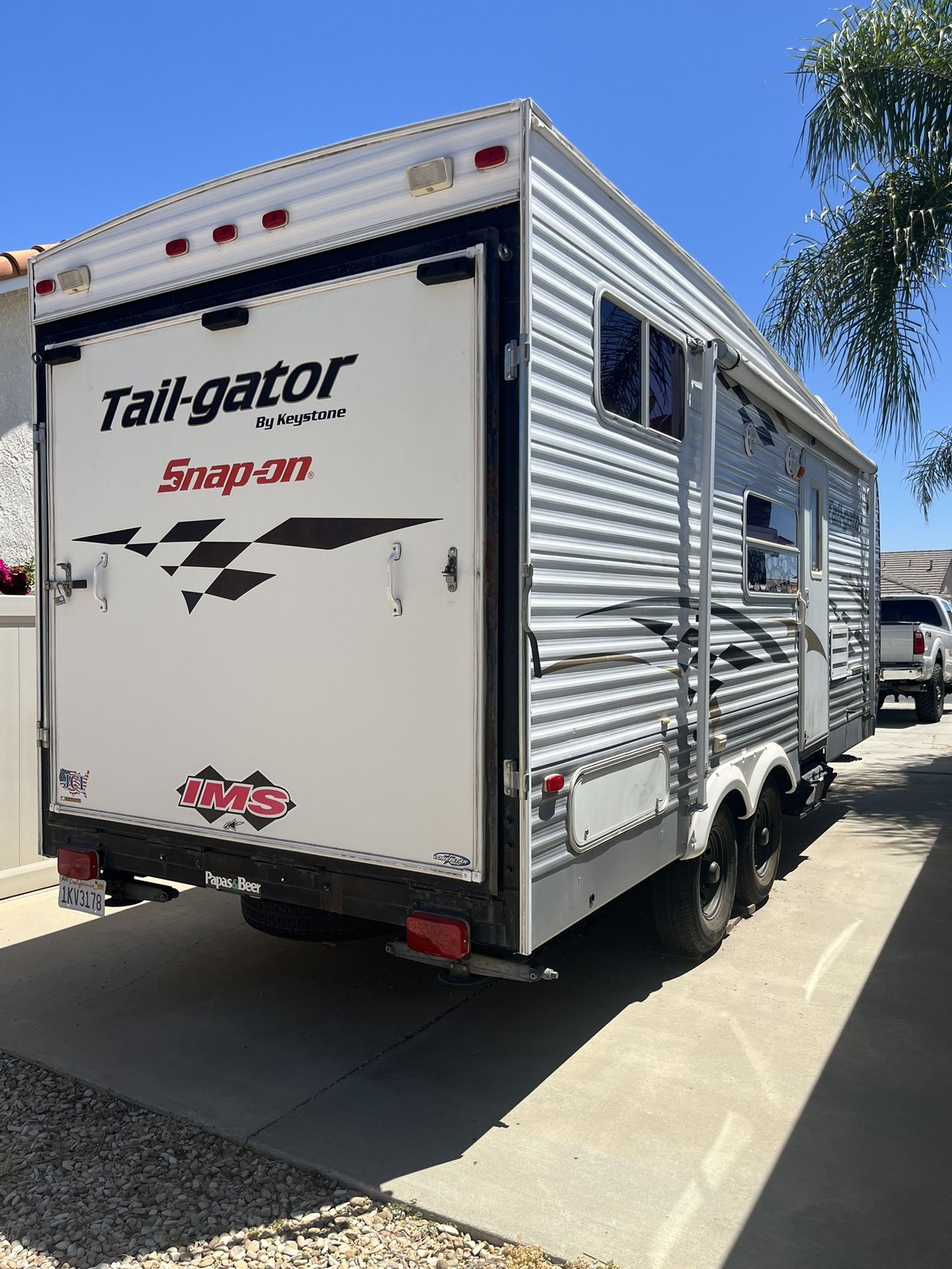 21’ Keystone Tailgator Toyhauler