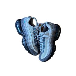 2024 Nike Air Max 95 GS Baltic Blue Sneakers Size 6Y Women's 7.5 HM9614-002