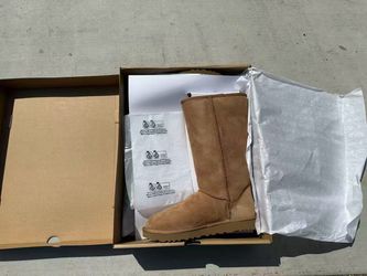 UGG WOMEN'S Classic Tall II Boot