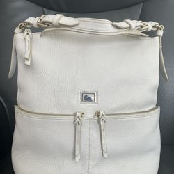  Dooney Bourke Purse 